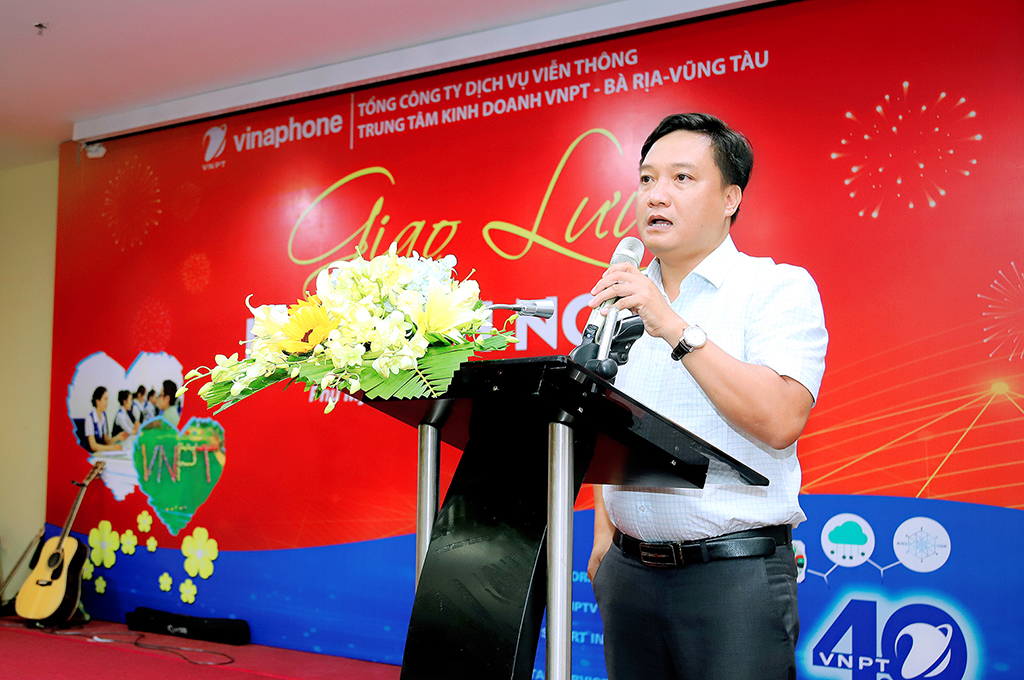 &Ocirc;ng Phạm Xu&acirc;n Trường - PGĐ TTKD ph&aacute;t biểu